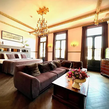 Grand Cafe Hotel De Bourgondier-3